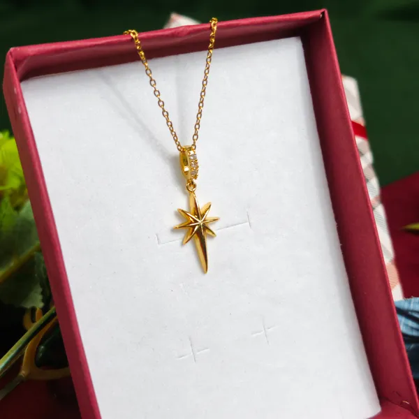 Fanchea_Star_Radiant_Compass_Necklace