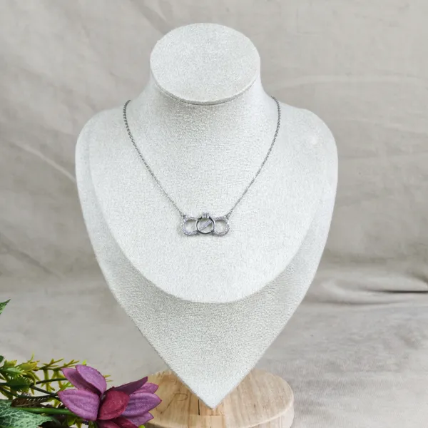 Gloria_Trilogy_Linked_Circles_Crystal_Necklace