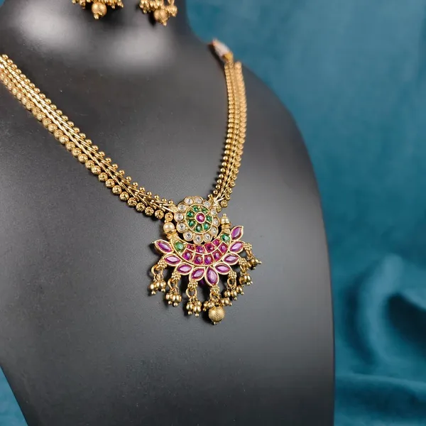 Hina_1Gm_Gold_Plated_Necklace_Set