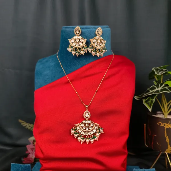 Gold_Plated_Moissanite_Necklace_Set_For_Women_And_Girls_|_Aarvi