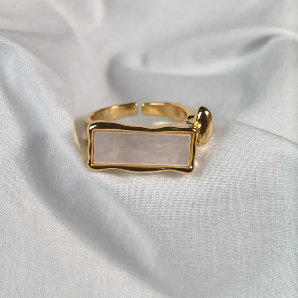 Lyra_Textured_Rectangle_Mother_of_Pearl_Ring