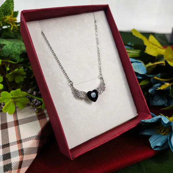 Midnight_Angel_Wing_Heart_Necklace
