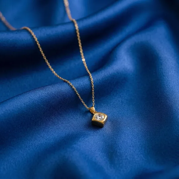 Millie_Solitaire_Square_Necklace