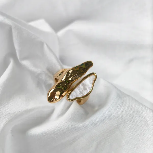 Thalia_Molten_Bar_&_Abstract_Shell_Ring