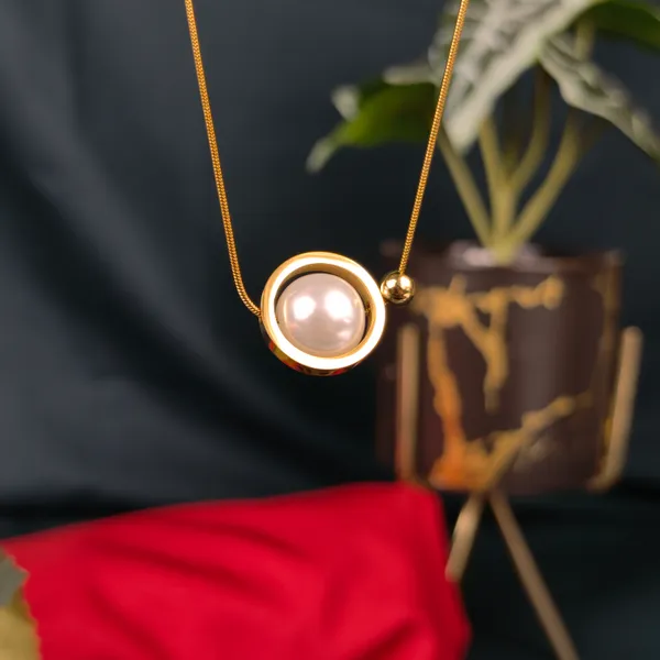 Tishya_"Celestial_Pearl"_Halo_Necklace