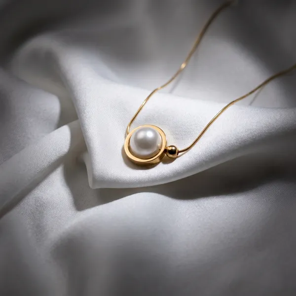 Tishya_"Celestial_Pearl"_Halo_Necklace