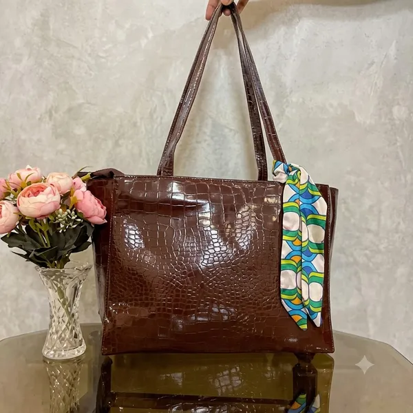 Tan_Leather_Tote