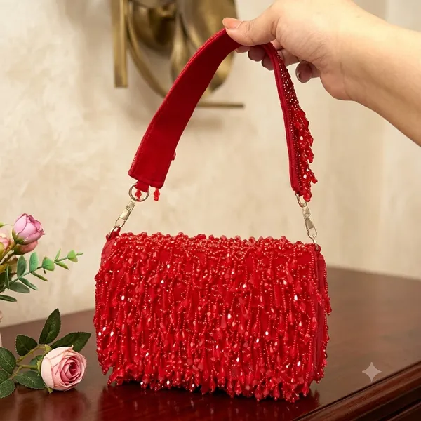 Red_Crystal_Tassel_Clutch_Purse
