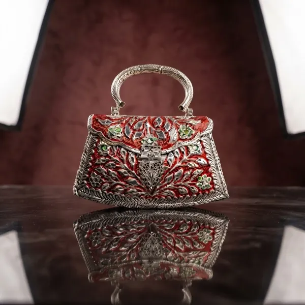Ranisa_Metal_Bag_Red