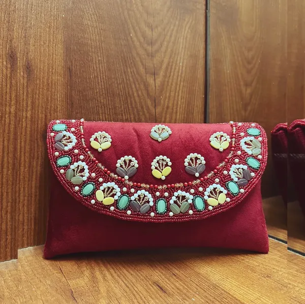 Beadlove_Envelope_Handbag_Red