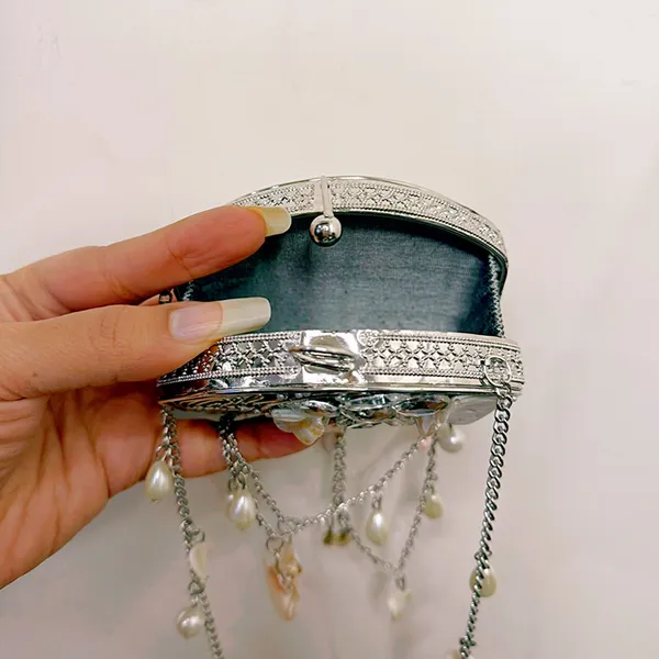 Parisa_Silver_Mini_Metal_Bag_Silver