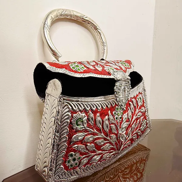 Ranisa_Metal_Bag_Red