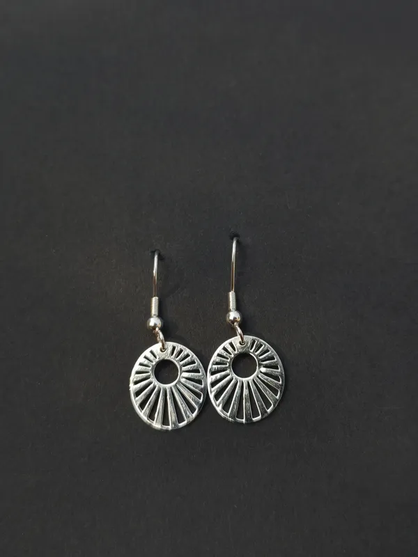 Silver_Radial_Disc_Earrings