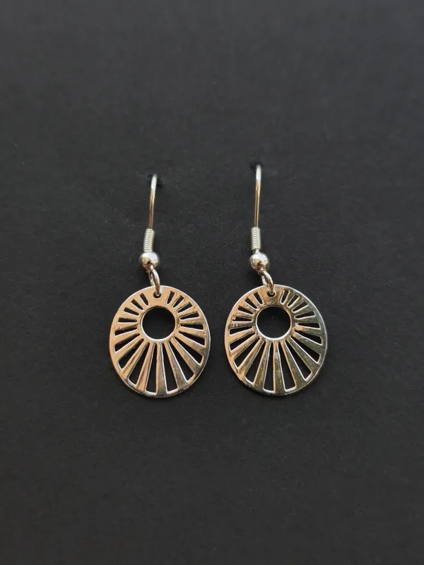 Sunburst_Oval_Drop_Earrings