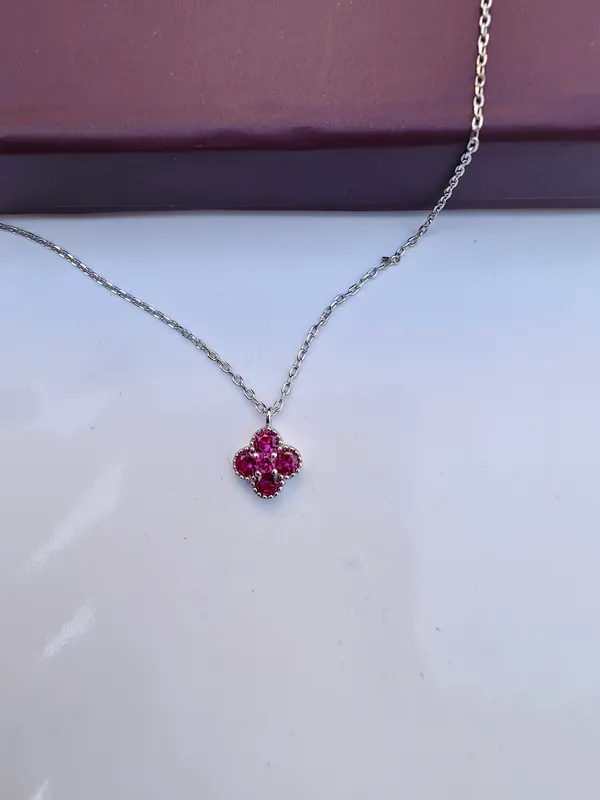 Ruby_Clover_Pendant_Necklace_with_Sterling_Silver_Chain