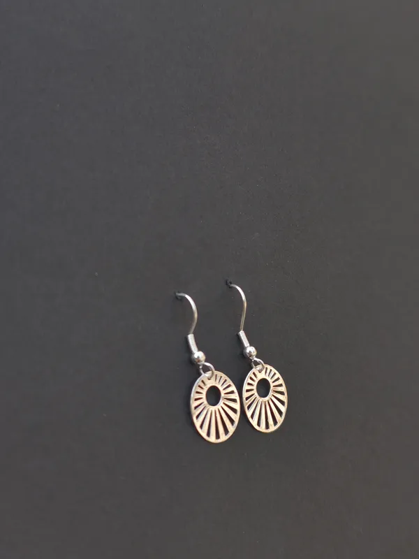 Sunburst_Oval_Drop_Earrings