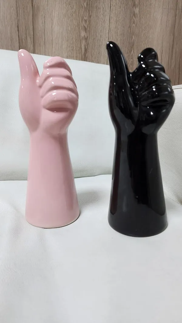 Pink_And_Black_Hand_Painted_Ceramic_Hand_Flower_Vase_Set_Of_2_For_Your_Home_Decor_Pink
