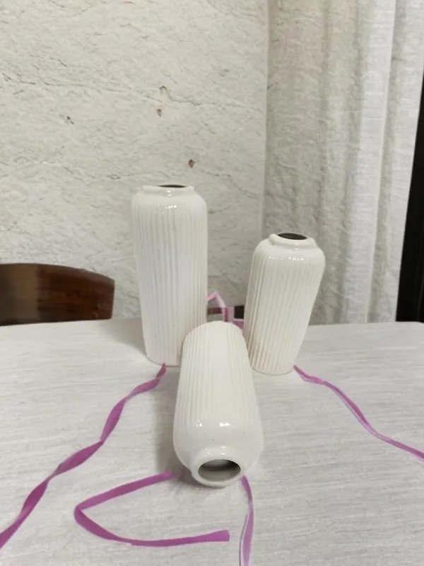 White_And_Pink_Handcrafted_Ceramic_Garari_Flower_Vase_Set