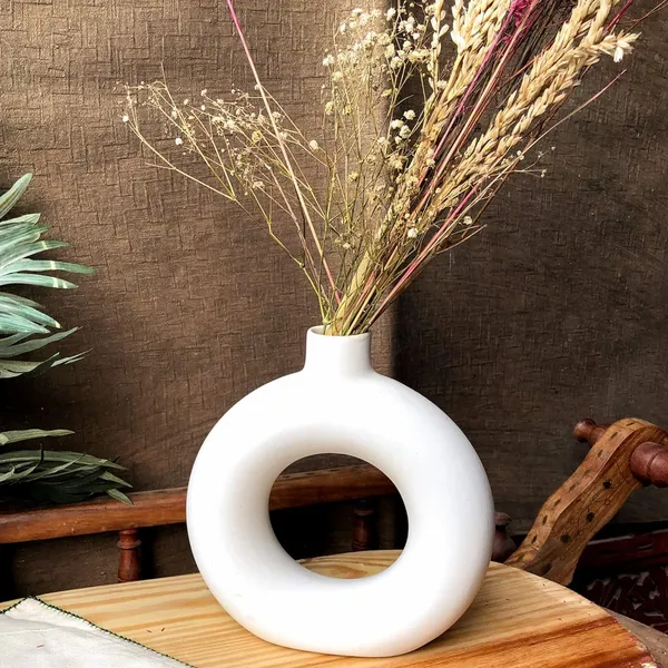White_Donut_Shaped_Ceramic_Flower_Vase