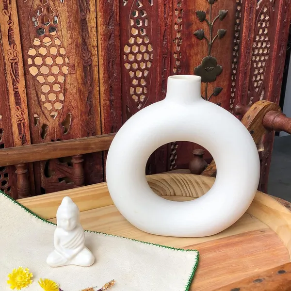 White_Donut_Shaped_Ceramic_Flower_Vase
