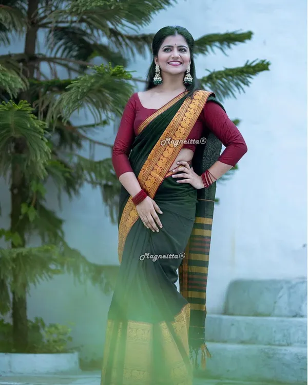 Bottle_Green_Cotton_Dharmavaram_Cotton_Silk_Saree_For_Women