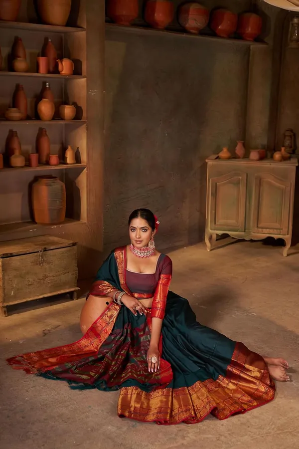 Dark_Blue_Cotton_Pochampally_Cotton_Saree_For_Women