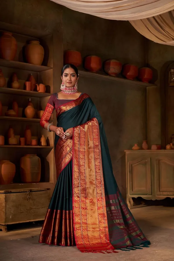 Dark_Blue_Cotton_Pochampally_Cotton_Saree_For_Women