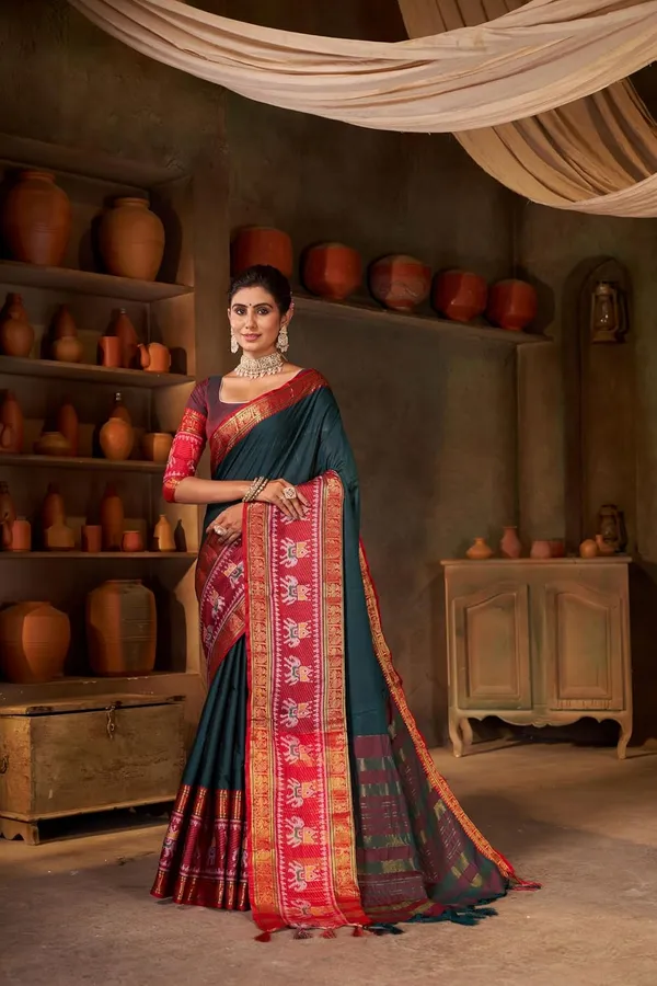 Dark_Blue_Cotton_Pochampally_Cotton_Saree_For_Women