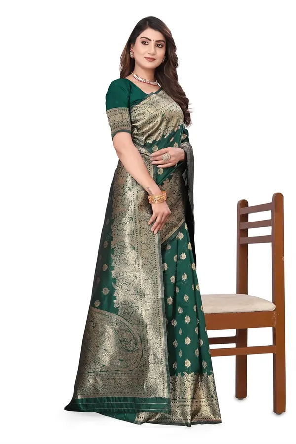 Green_Silk_Blend_Kanjivaram_Silk_Saree_For_Women
