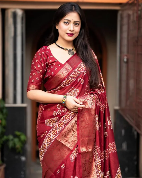 Maroon_Silk_Bandhani_Dola_Silk_Saree_For_Women