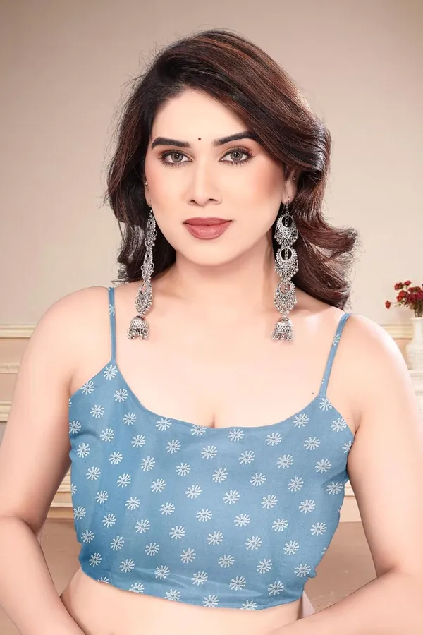 Grey_Polyester_Plain_Chiffon_Saree_For_Women