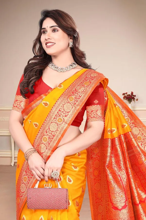 Yellow_Silk_Banarasi_Silk_Saree_For_Women
