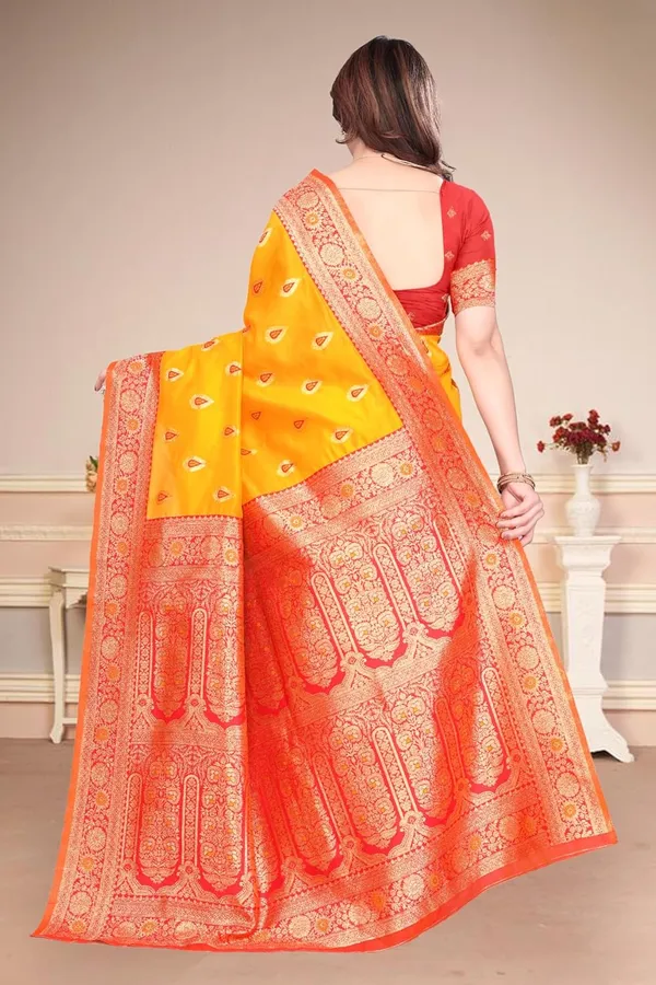Yellow_Silk_Banarasi_Silk_Saree_For_Women