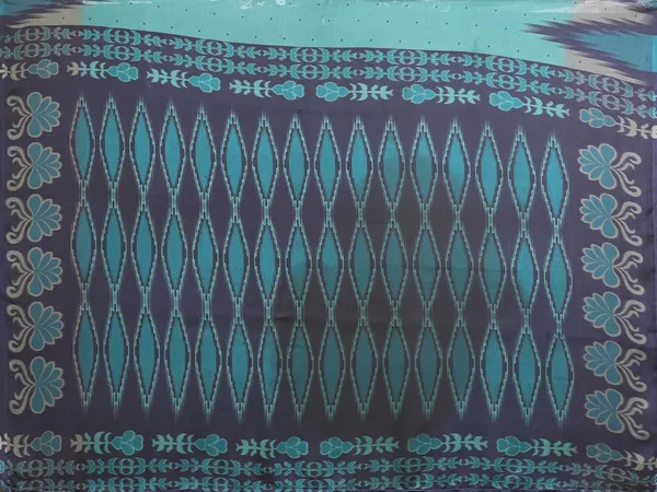 Teal_Polyester_Polka_Dot_Chiffon_Saree_For_Women