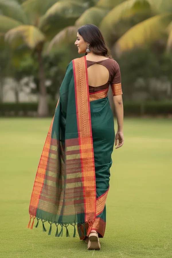 Green_Cotton_Blend_Narayanpet_Cotton_Silk_Saree_For_Women