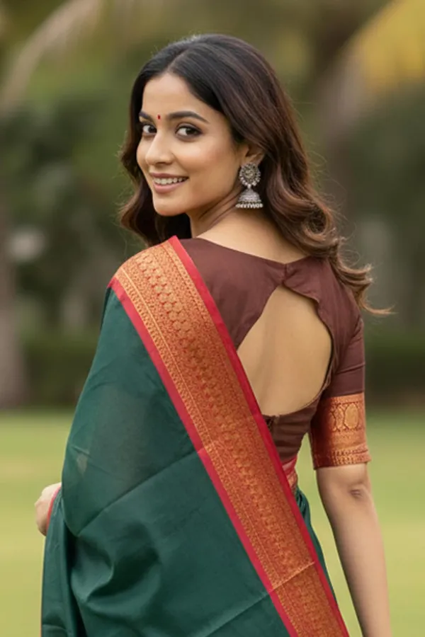 Green_Cotton_Blend_Narayanpet_Cotton_Silk_Saree_For_Women