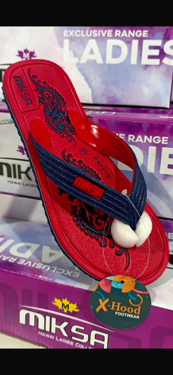 Red_And_Navy_Blue_Rubber_Sheet_Slipper_For_Women