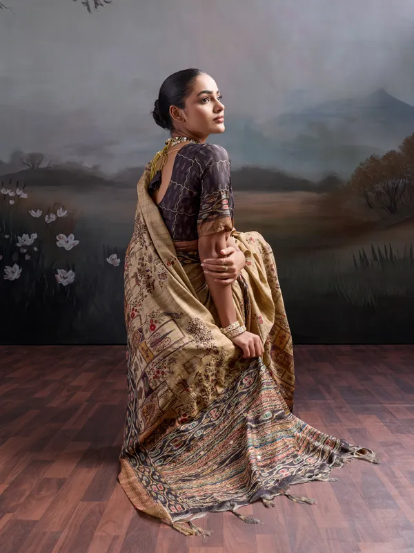 Beige_And_Truffle_Truffle_Patch_Work_Printed_Silk_Blend_Saree_For_Women