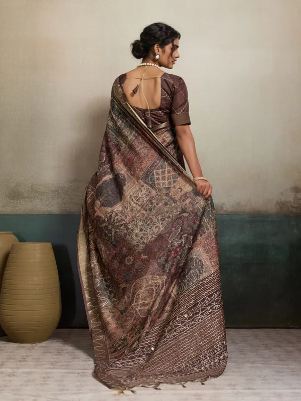 Brown_Intricate_Embrodiery_And_Zari_Border_Silk_Saree_For_Women
