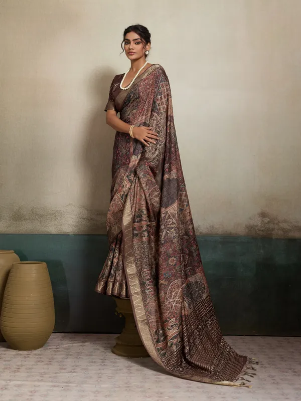 Brown_Intricate_Embrodiery_And_Zari_Border_Silk_Saree_For_Women