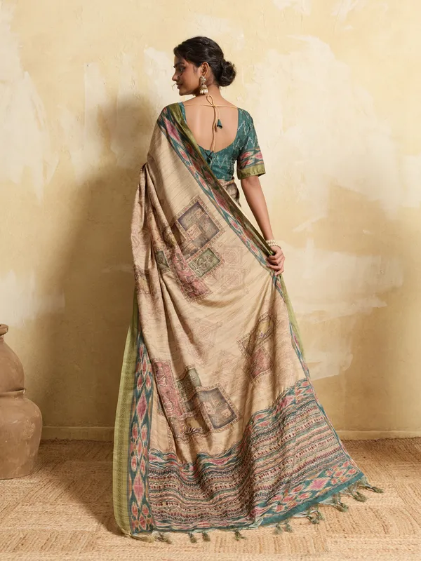 Beige_And_Green_Patch_Look_Silk_Saree_For_Women