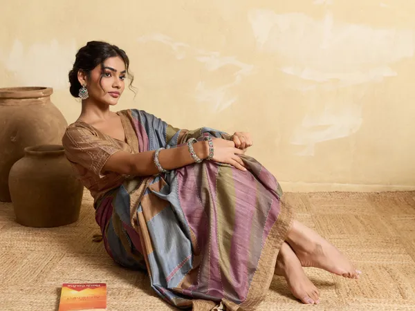 Golden_Beige_Abstract_With_Kantha_Work_Silk_Saree_For_Women