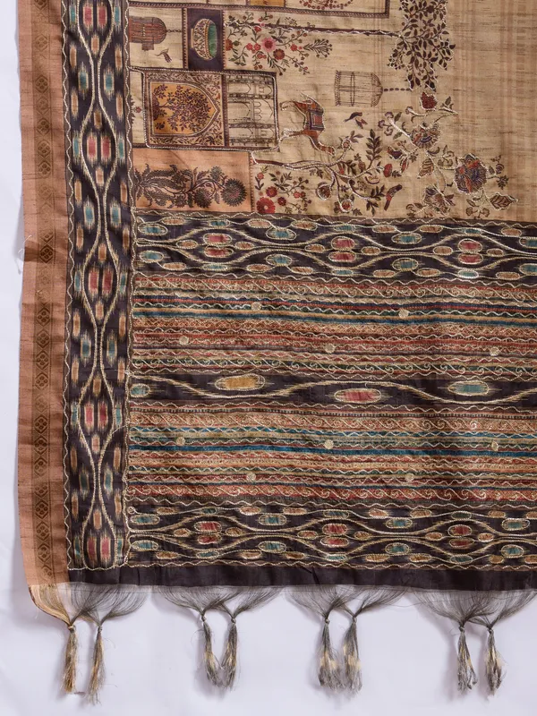 Beige_And_Truffle_Truffle_Patch_Work_Printed_Silk_Blend_Saree_For_Women