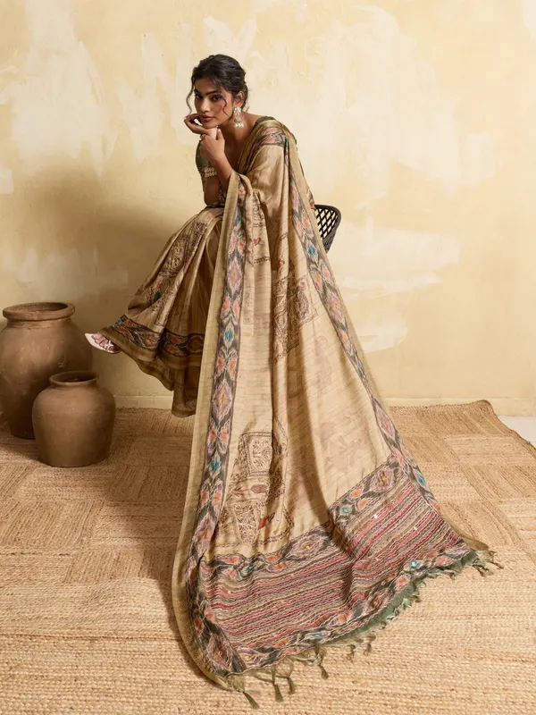 Beige_And_Mehendi_Digital_Print_And_Tassels_Tussar_Silk_Saree_For_Women