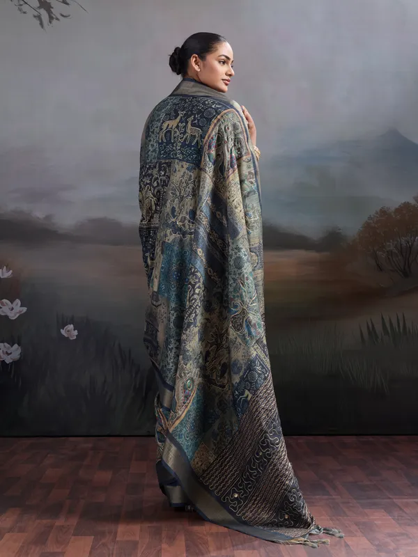 Charcoal_Grey_Intricate_Embrodiery_Woven_Zari_Border_Silk_Saree_For_Women