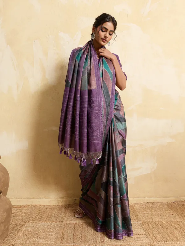 Purple_Abstract_Kantha_Work_Silk_Saree_For_Women
