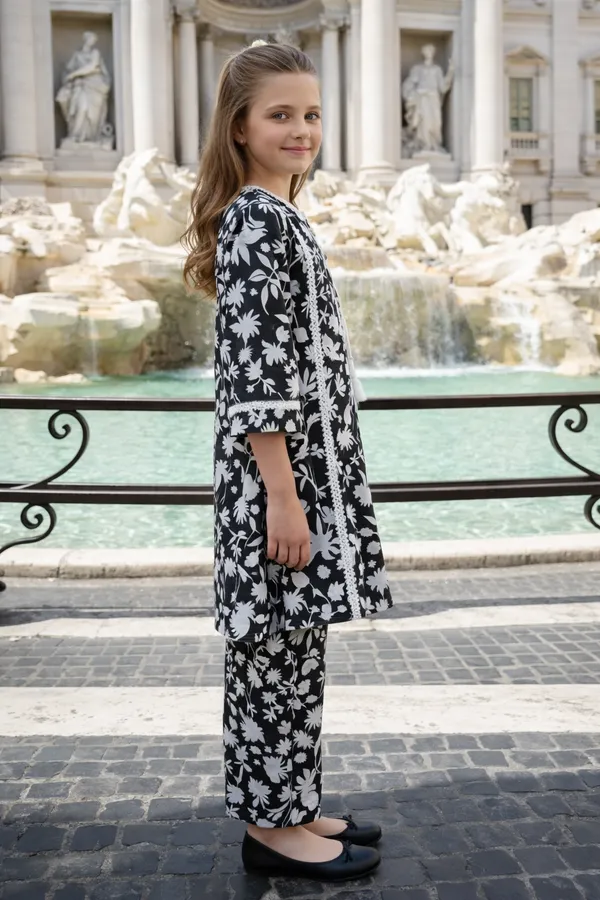 Black_And_White_Cotton_Kurta_Pajama_Set_For_Girls