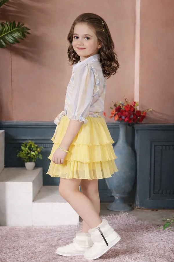 Yellow_And_White_Cotton_Blend_Skirt_&_Shirt_Set_For_Girls