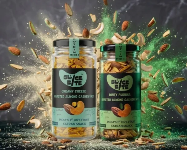 Creamy_Cheese_And_Minty_Pudhina_Premium_Roasted_Almond_&_Cashew_Slices_(Pack_Of_2)