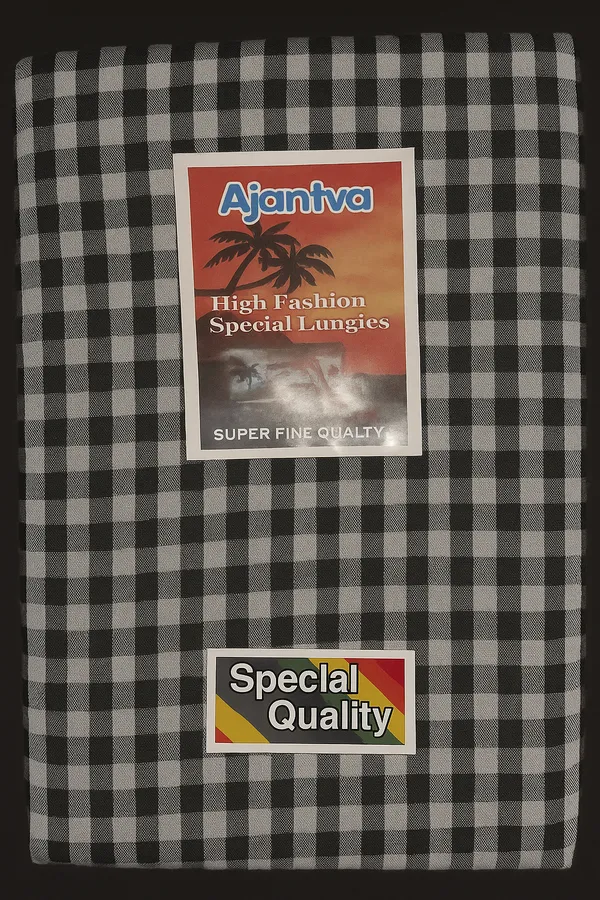 Black_&_White_Cotton_Lungi_For_Men